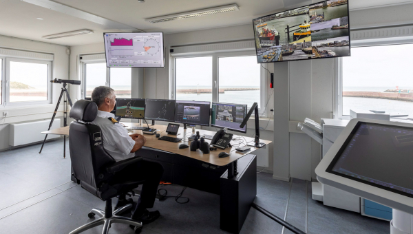 AI-based video solution for greater transparency and security when monitoring shipping traffic